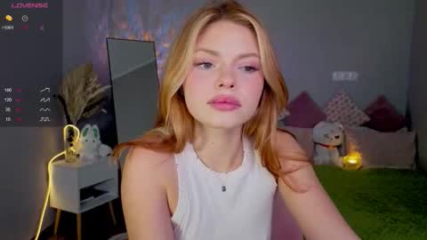 Snapshot of red__candy chatting on September 14, 12:48 pm red__candy online show from September 14, 12:48 pm