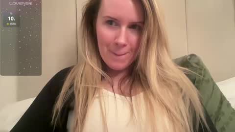 Rosie online show from March 10, 6:56 pm