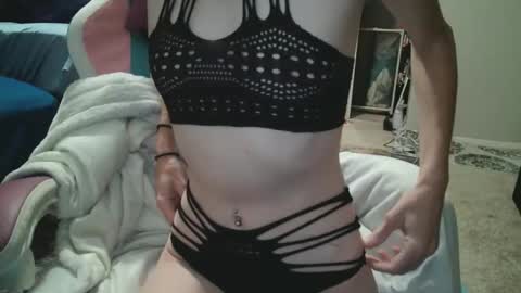 Snapshot of red_on_fire69 chatting on November 24, 6:07 pm Red online show from November 24, 6:07 pm