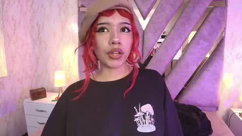 Snapshot of red_pandaa chatting on November 13, 3:49 am red_pandaa online show from November 13, 3:49 am