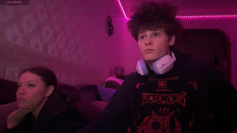 red tropi online show from January 7, 5:37 pm