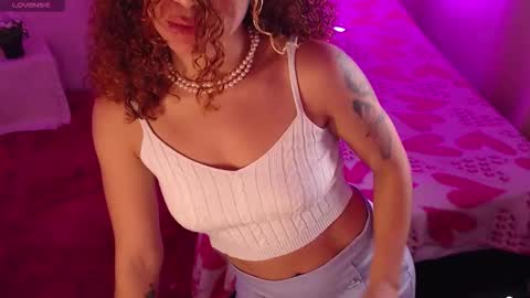 red_velvett0 online show from October 25, 7:27 am