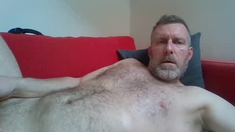 Red online show from February 20, 2:24 pm