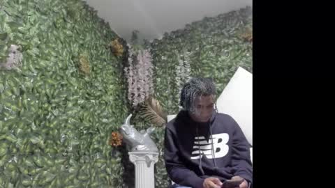Snapshot of redbryan_ebano chatting on October 11, 7:23 pm redbryan_ebano online show from October 11, 7:23 pm