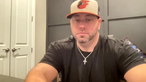 Snapshot of redbull1414 chatting on December 9, 1:24 pm RedBull online show from December 9, 1:24 pm