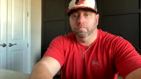 Snapshot of redbull1414 chatting on December 10, 3:22 pm RedBull online show from December 10, 3:22 pm