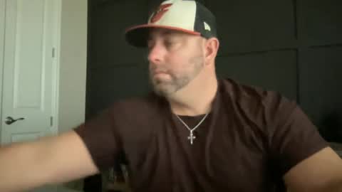 Snapshot of redbull1414 chatting on February 14, 9:43 pm RedBull online show from February 14, 9:43 pm