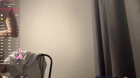 Mia online show from January 17, 8:12 pm