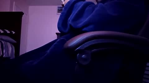 Snapshot of redfreakdasleaze chatting on December 14, 3:34 am Call me Sleaze online show from December 14, 3:34 am