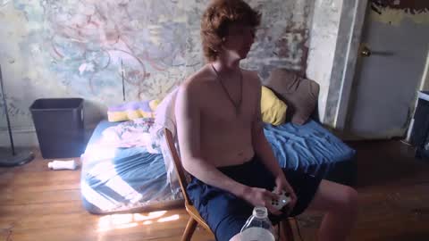 Snapshot of redhead6inch chatting on September 18, 2:52 pm RedHead6Inch online show from September 18, 2:52 pm