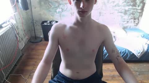 Snapshot of redhead6inch chatting on September 23, 1:58 pm RedHead6Inch online show from September 23, 1:58 pm
