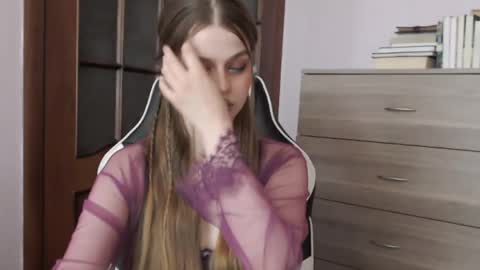 Lily online show from March 30, 2:12 am