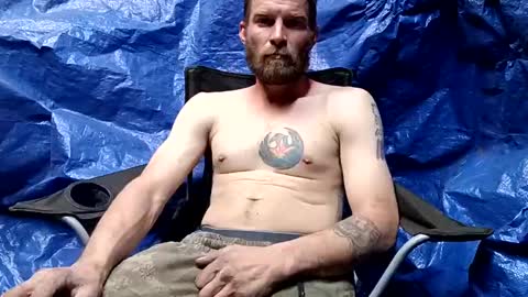 Snapshot of redheadlover828 chatting on January 17, 9:39 am Kevin online show from January 17, 9:39 am