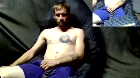 Snapshot of redheadlover828 chatting on October 18, 2:51 pm Kevin online show from October 18, 2:51 pm