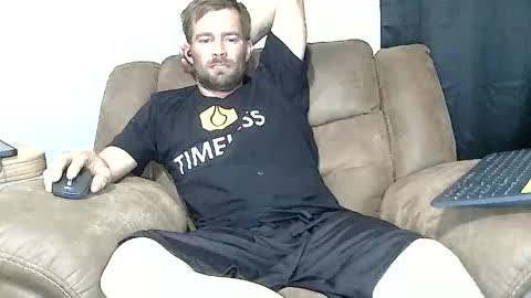 Snapshot of redheadlover828 chatting on November 30, 8:13 pm Kevin online show from November 30, 8:13 pm