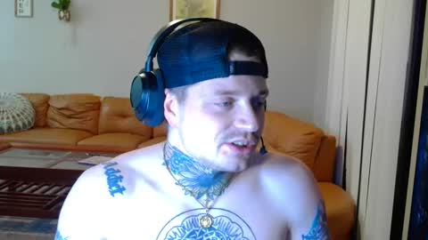 Snapshot of redinthebed chatting on September 9, 3:50 am InkedGinger online show from September 9, 3:50 am