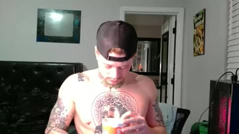 Snapshot of redinthebed chatting on November 26, 2:56 am InkedGinger online show from November 26, 2:56 am