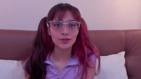 Snapshot of redmeloddy chatting on January 8, 7:13 pm Meloddy online show from January 8, 7:13 pm