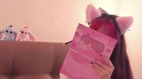 Snapshot of redmeloddy chatting on February 23, 7:28 pm Meloddy online show from February 23, 7:28 pm