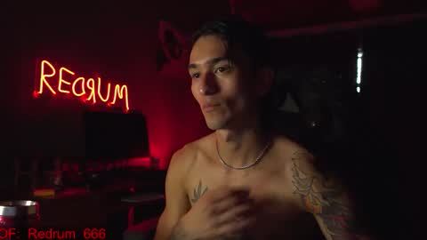 Snapshot of redrum_696 chatting on November 10, 6:29 pm Red online show from November 10, 6:29 pm