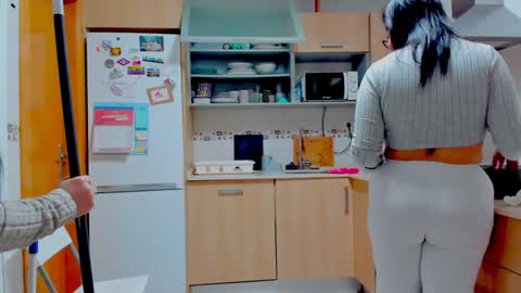 Snapshot of redskyxxx_ chatting on December 19, 9:40 am Sofia online show from December 19, 9:40 am