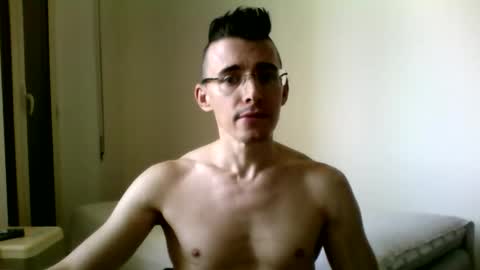 Snapshot of redstep0 chatting on September 25, 9:13 am redstep0 online show from September 25, 9:13 am