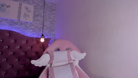   online show from March 10, 5:50 pm