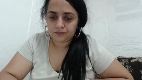 Snapshot of reeapassion chatting on November 21, 8:51 pm Reea online show from November 21, 8:51 pm