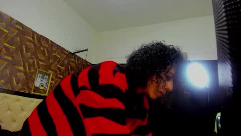 Snapshot of reed_kitty chatting on November 20, 12:05 pm reed_kitty online show from November 20, 12:05 pm