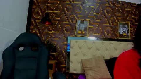 Snapshot of reed_kitty chatting on November 24, 1:00 pm reed_kitty online show from November 24, 1:00 pm