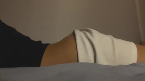 Snapshot of reese_may chatting on October 27, 2:10 pm Reese May online show from October 27, 2:10 pm