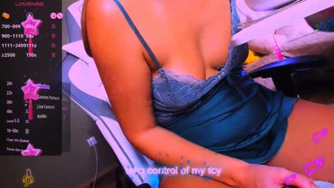 reggieMeow online show from February 26, 5:09 am