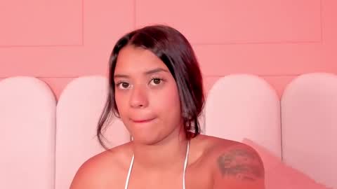 Snapshot of regina_noctixx chatting on March 10, 10:04 am Regina online show from March 10, 10:04 am