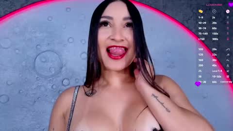 Snapshot of reiinachloe chatting on April 14, 4:57 pm reiinachloe online show from April 14, 4:57 pm