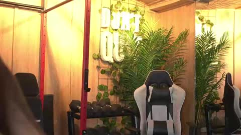 Snapshot of reik_von chatting on November 10, 12:15 pm Reik online show from November 10, 12:15 pm