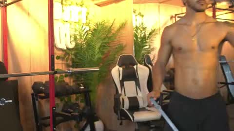 Snapshot of reik_von chatting on November 28, 12:08 pm Reik online show from November 28, 12:08 pm