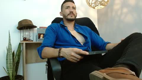   REIKO  online show from January 21, 7:50 pm