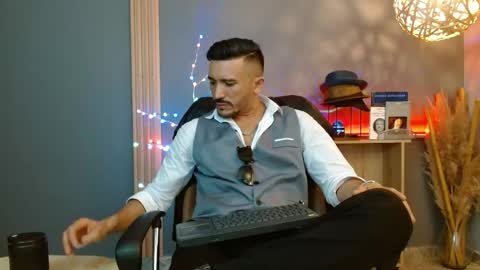   REIKO  online show from March 7, 7:33 pm