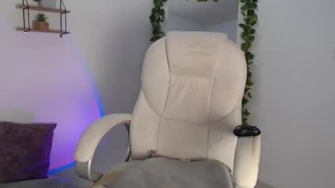 Erika online show from December 10, 2:48 am