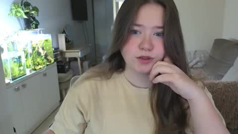 Snapshot of remirann_ chatting on November 29, 9:56 am Ann OF - remirann21 online show from November 29, 9:56 am