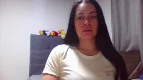 renata_hot1 online show from April 11, 12:37 am