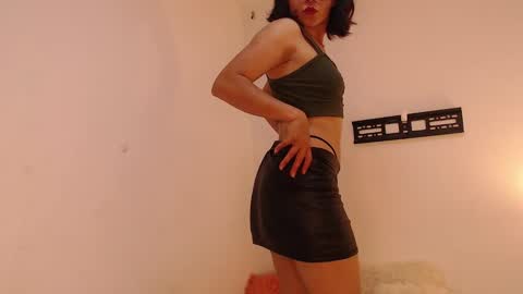 renataj online show from October 21, 9:15 pm