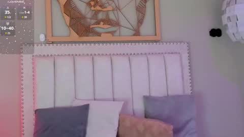 Snapshot of renataruiz_rr chatting on February 20, 3:08 pm online show from February 20, 3:08 pm