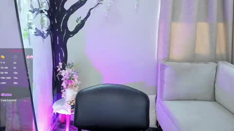 Snapshot of renataruiz_rr chatting on September 24, 11:57 am online show from September 24, 11:57 am