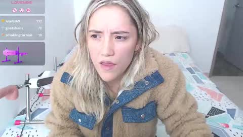 Snapshot of renathacohen chatting on February 15, 7:39 pm sofia online show from February 15, 7:39 pm