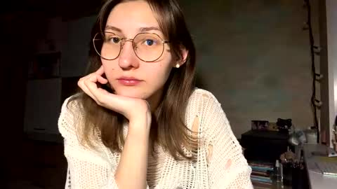 Snapshot of renayreisdorf chatting on February 7, 4:33 pm Mia online show from February 7, 4:33 pm