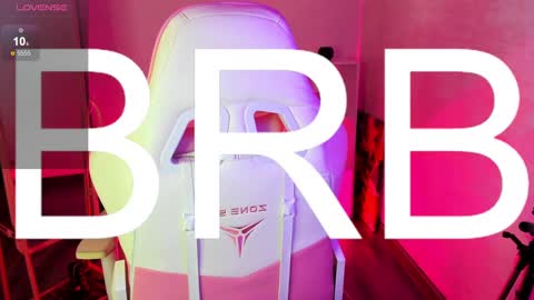 Snapshot of renee_turner chatting on January 12, 4:21 am renee_turner online show from January 12, 4:21 am