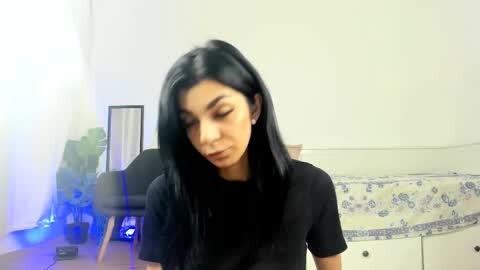 Rena online show from March 31, 3:08 am