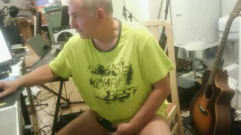 Snapshot of renefr chatting on September 29, 5:40 pm renefr online show from September 29, 5:40 pm