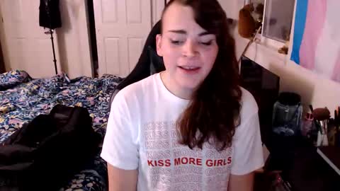 Renegade Ruby online show from November 8, 12:55 am